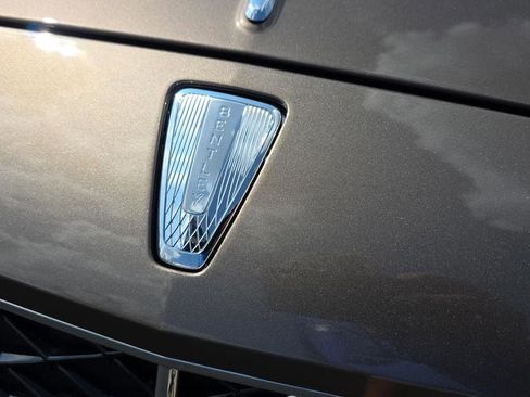 New 2026 Bentley Flying Spur Base image 17