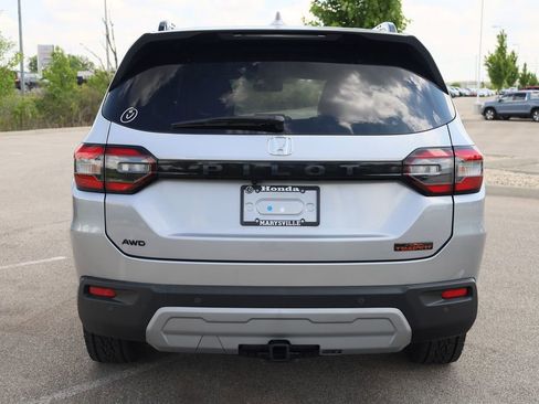 New 2025 Honda Pilot TrailSport image 5