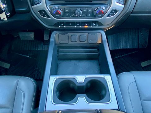 Used 2018 GMC Sierra 1500 SLT w/ SLT Preferred Package image 43