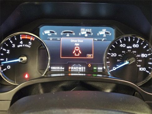 Used 2019 Ford F350 Lariat w/ Lariat Ultimate Package image 21