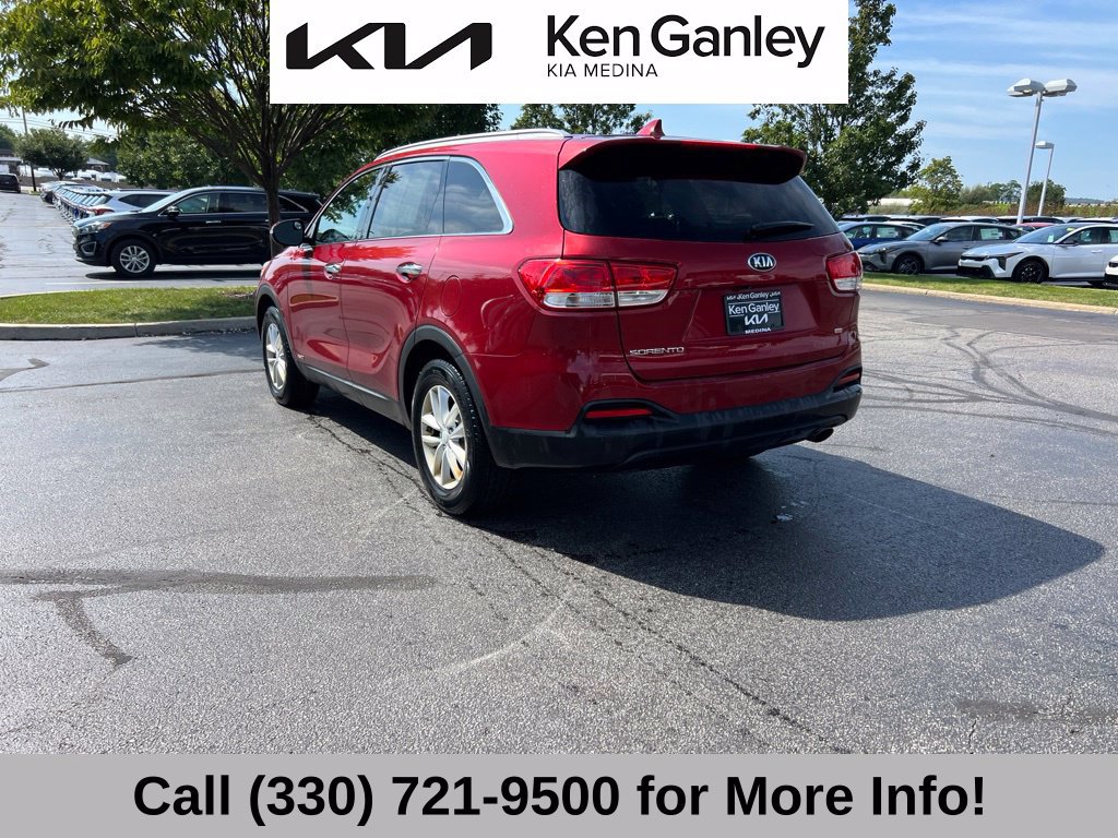 Used 2017 Kia Sorento AWD w/ LX Convenience Package image 13