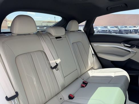 Used 2024 Audi Q8 e-tron Premium Plus AWD/4WD image 45
