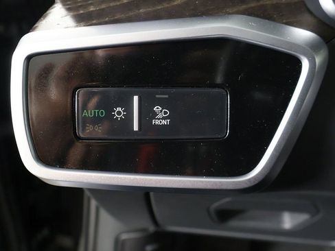 Used 2022 Audi A6 Premium Plus image 38