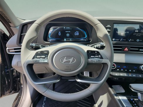 New 2026 Hyundai Elantra SEL Sport Premium FWD image 9