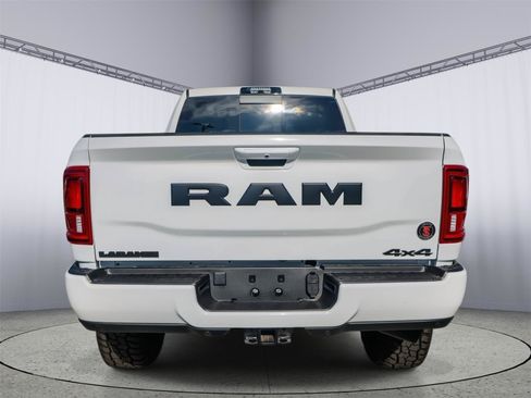 New 2026 RAM 2500 Laramie AWD/4WD image 8
