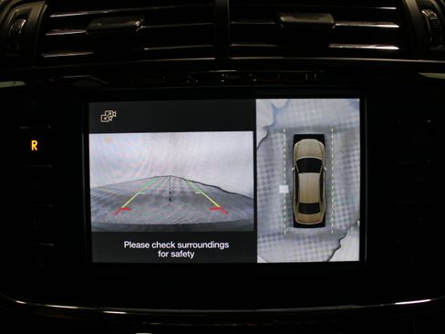 Used 2019 Lincoln Continental Reserve w/ Rear Seat Package FWD image 15