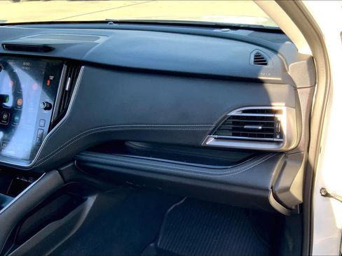 Used 2024 Subaru Outback Limited image 16