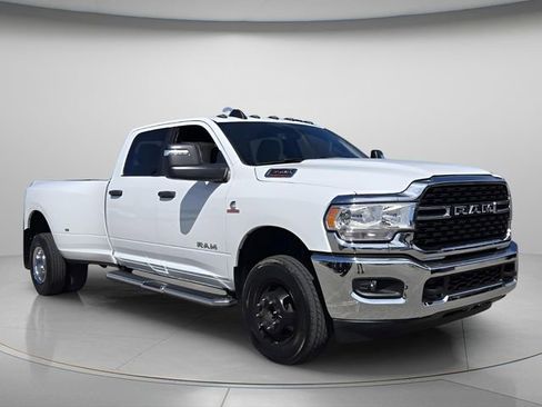 Used 2024 RAM 3500 Big Horn AWD/4WD image 10