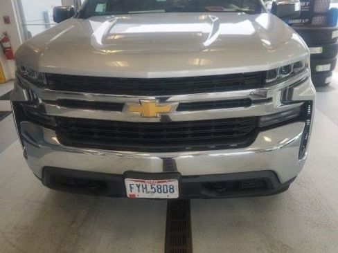 Used 2019 Chevrolet Silverado 1500 LT w/ All-Star Edition AWD/4WD image 2