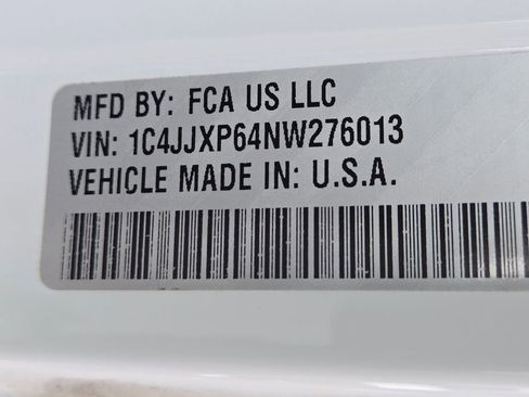 Used 2022 Jeep Wrangler Unlimited Sahara w/ Cold Weather Group image 31