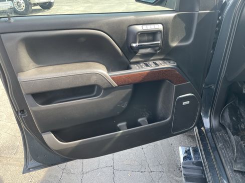 Used 2017 GMC Sierra 1500 SLT w/ SLT Premium Package image 12