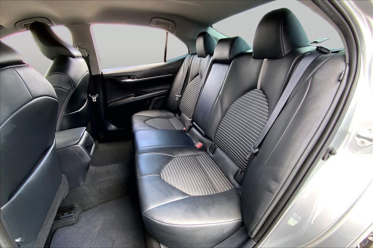 Used 2024 Toyota Camry SE FWD image 19