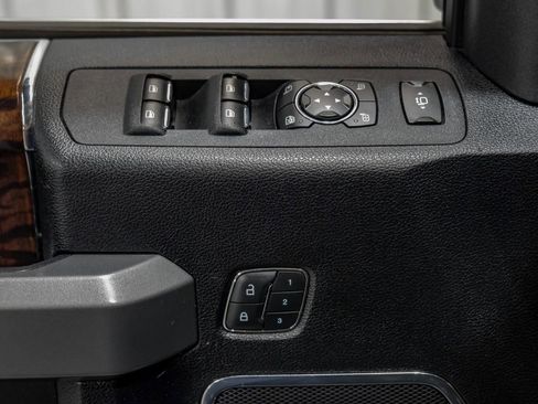 Used 2017 Ford F250 Platinum w/ Platinum Ultimate Package image 45