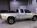 Used 2010 Toyota Tacoma PreRunner image 6