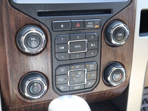 Used 2013 Ford F150 Lariat w/ Luxury Equipment Group AWD/4WD image 36