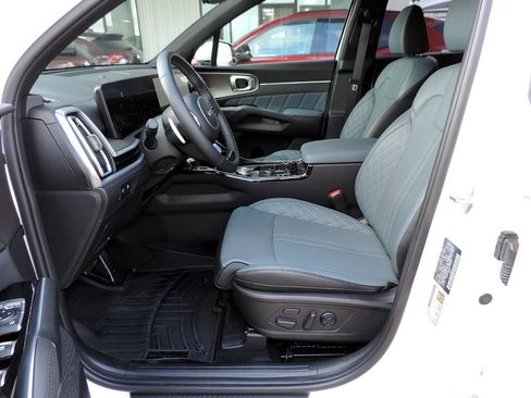 Used 2025 Kia Sorento SX Prestige AWD/4WD image 14