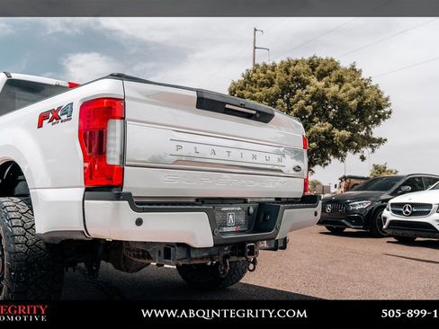 Used 2018 Ford F250 Platinum w/ Platinum Ultimate Package AWD/4WD image 19