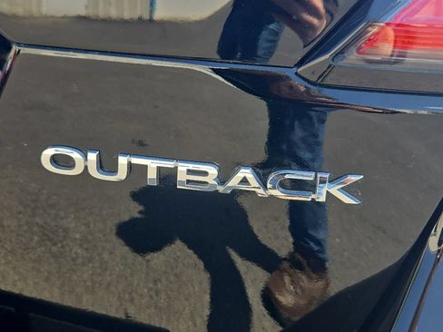 Used 2022 Subaru Outback Premium AWD/4WD image 7
