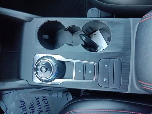 Used 2025 Ford Escape ST-Line image 23