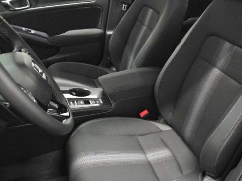 Used 2025 Honda Civic Sport image 8