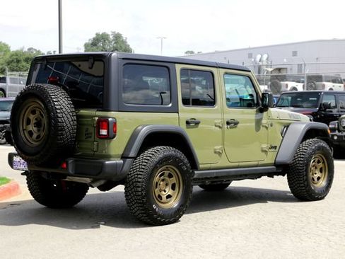 Used 2025 Jeep Wrangler Unlimited Sport AWD/4WD image 5