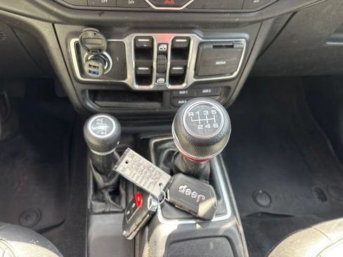 Used 2022 Jeep Wrangler Unlimited Sport AWD/4WD image 15