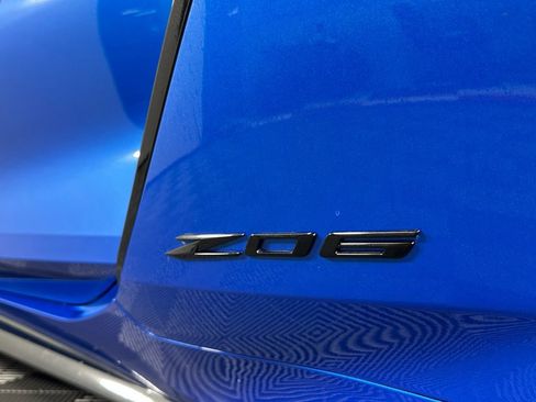 Used 2025 Chevrolet Corvette Z06 RWD image 5