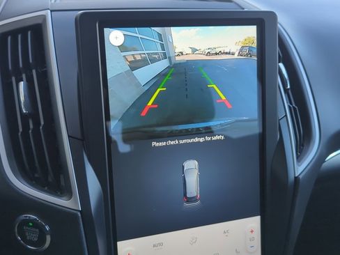 Used 2022 Ford Edge SEL w/ Convenience Package image 12