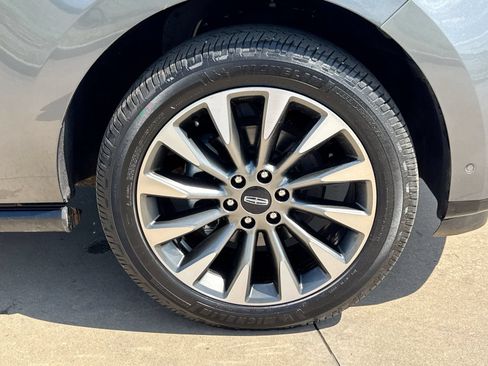 Used 2021 Lincoln Navigator L Reserve AWD/4WD image 10