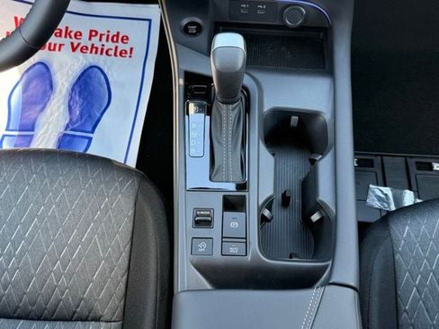 New 2026 Nissan Sentra SV w/ SV Convenience Package FWD image 25