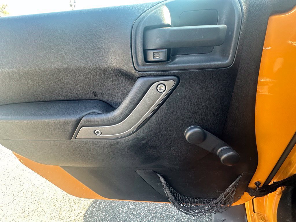 Used 2012 Jeep Wrangler Unlimited Sport AWD/4WD image 12