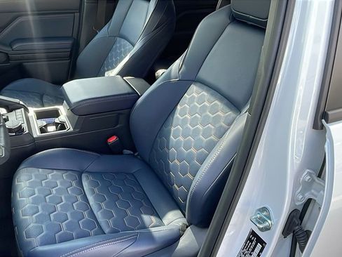 New 2026 Toyota 4Runner 4WD image 12