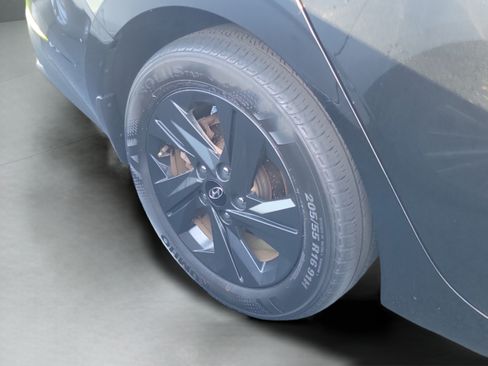 Used 2022 Hyundai Elantra SEL FWD image 20