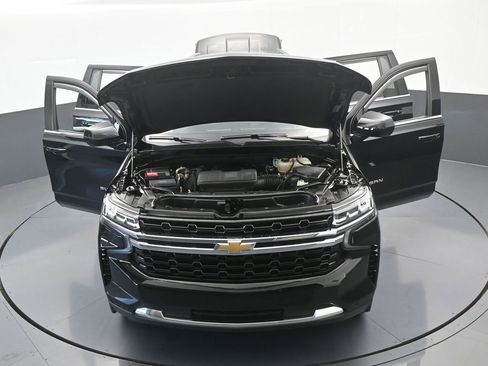 Used 2023 Chevrolet Suburban LS image 35