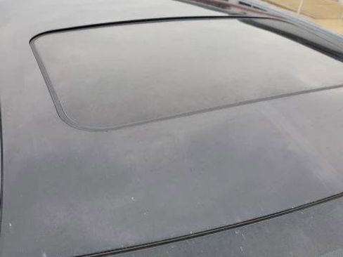 Certified 2022 Toyota Corolla SE image 1