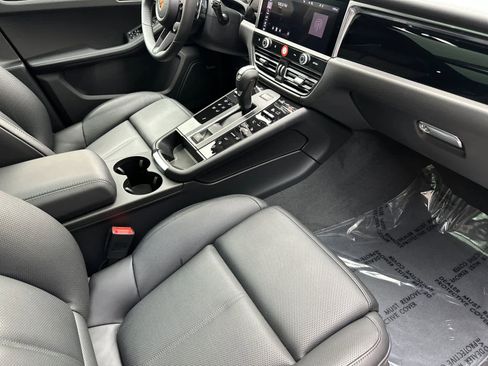 New 2026 Porsche Macan AWD/4WD image 17