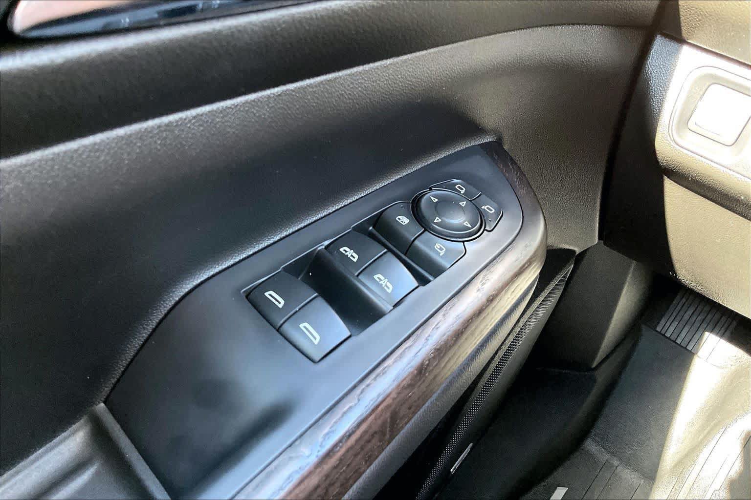 Used 2021 GMC Acadia Denali FWD image 35