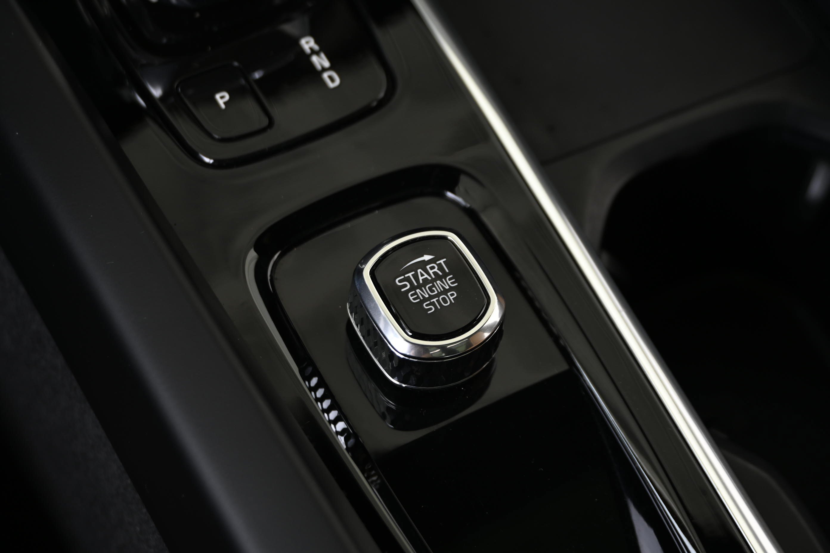 Used 2022 Volvo XC60 B5 Inscription w/ Advanced Package FWD image 21