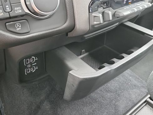 Used 2025 RAM 1500 Tradesman AWD/4WD image 21
