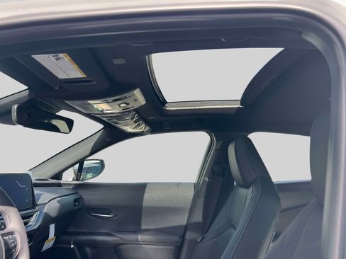 New 2026 Lexus UX 300h AWD image 17