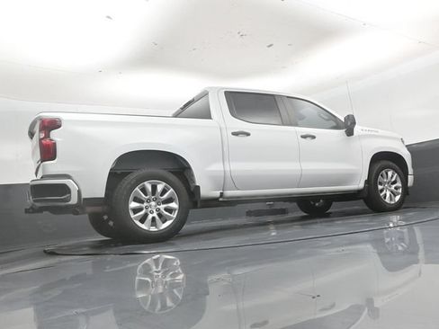 Used 2022 Chevrolet Silverado 1500 Custom RWD image 40