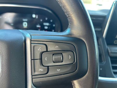 Used 2023 GMC Yukon SLT image 13