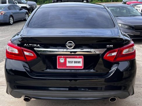 Used 2016 Nissan Altima 2.5 SR FWD image 5