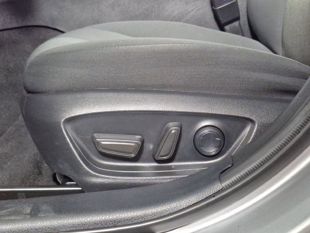 Used 2023 Toyota Camry LE FWD image 17