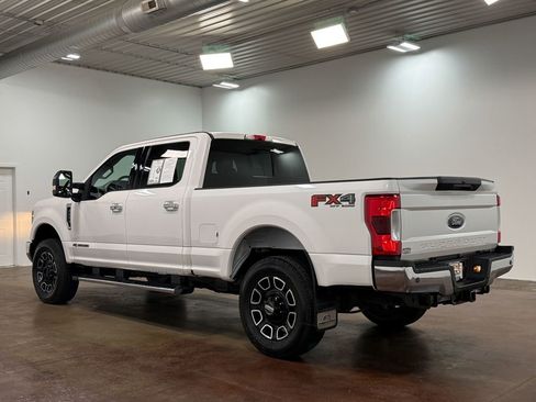 Used 2019 Ford F250 Lariat w/ Lariat Ultimate Package image 27