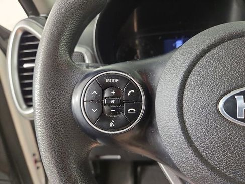 Used 2021 Kia Soul S FWD image 22