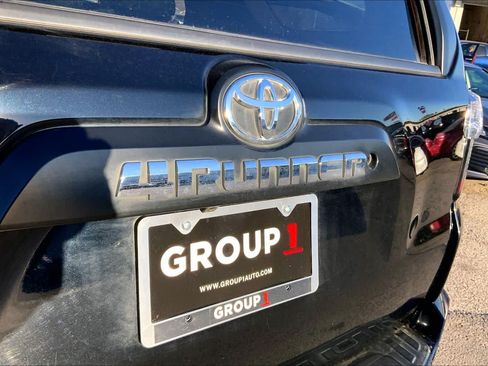 Used 2021 Toyota 4Runner TRD Off-Road AWD/4WD image 30