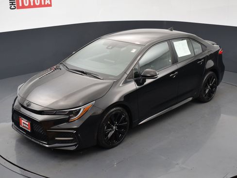 Used 2022 Toyota Corolla SE FWD image 23