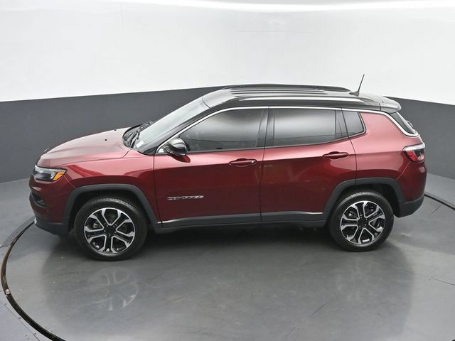 Used 2022 Jeep Compass Limited AWD/4WD image 46