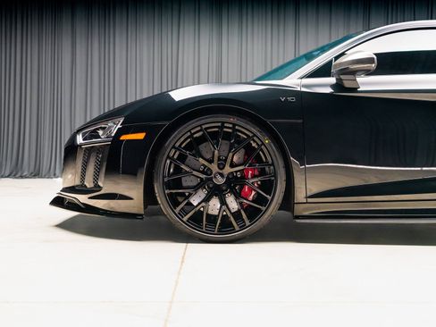 Used 2017 Audi R8 V10 plus image 28